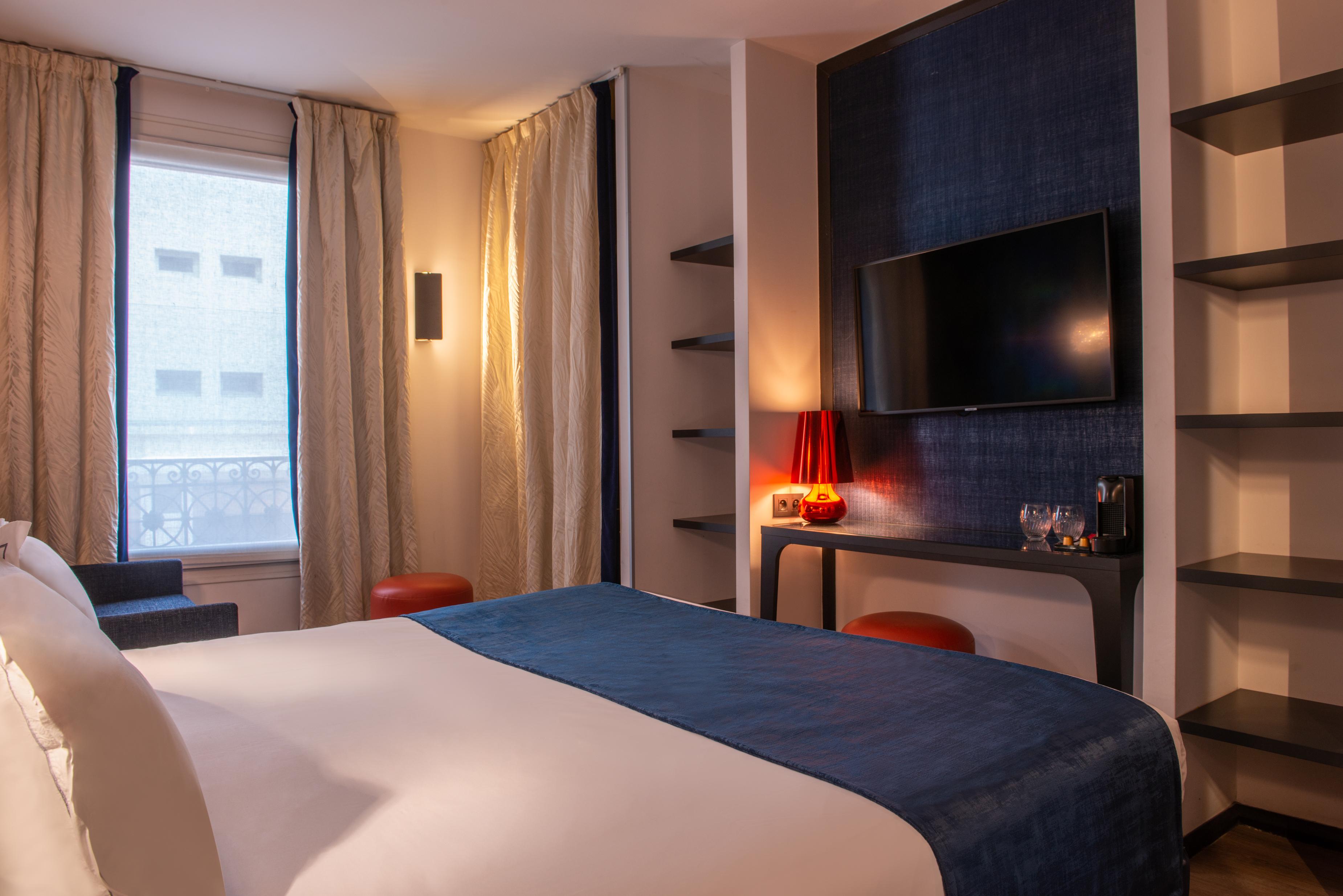 Hotel Yllen Eiffel Paris Bagian luar foto
