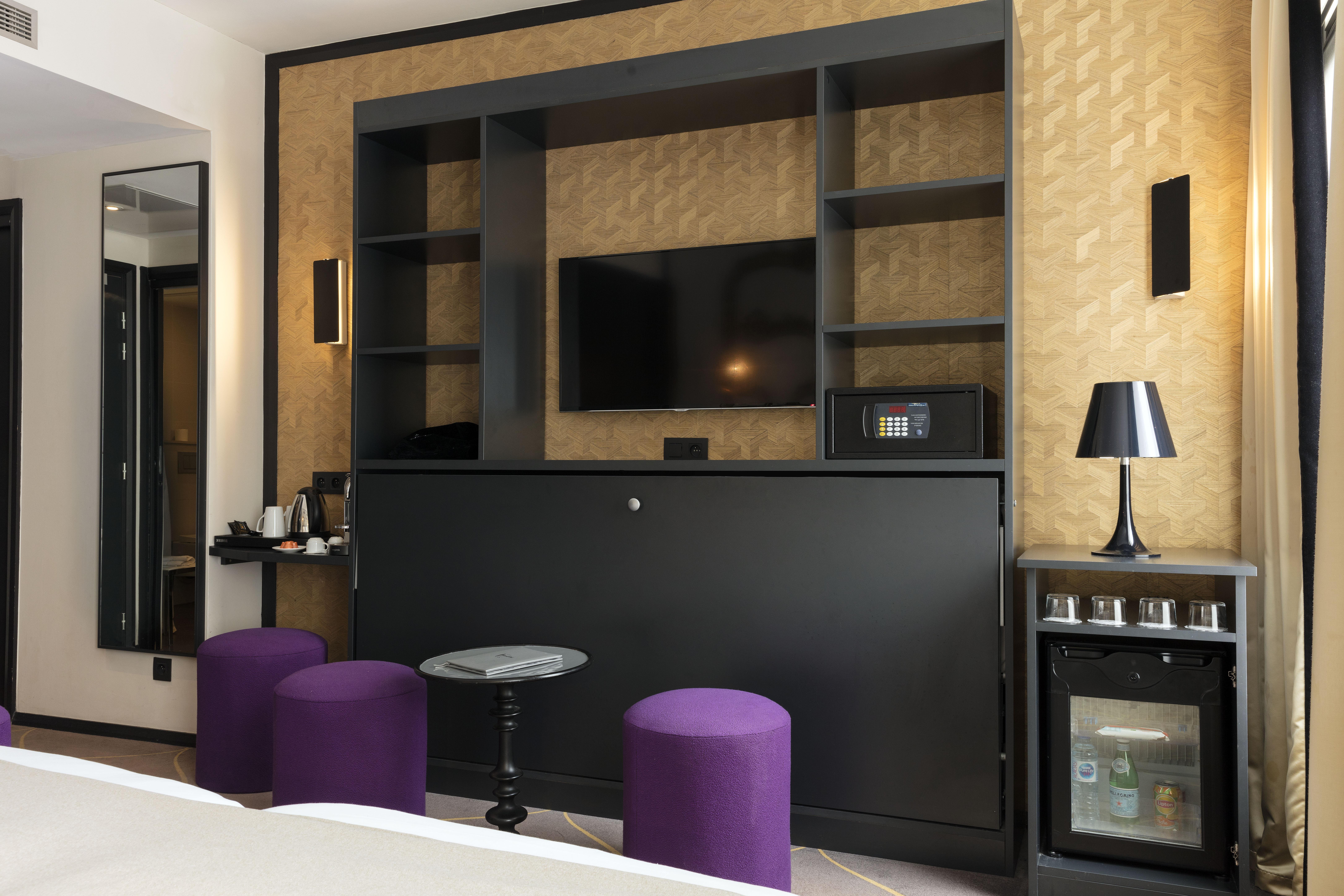 Hotel Yllen Eiffel Paris Bagian luar foto
